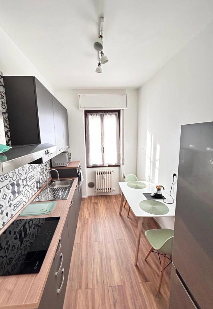 Soleo Guesthouse Monza Kültér fotó